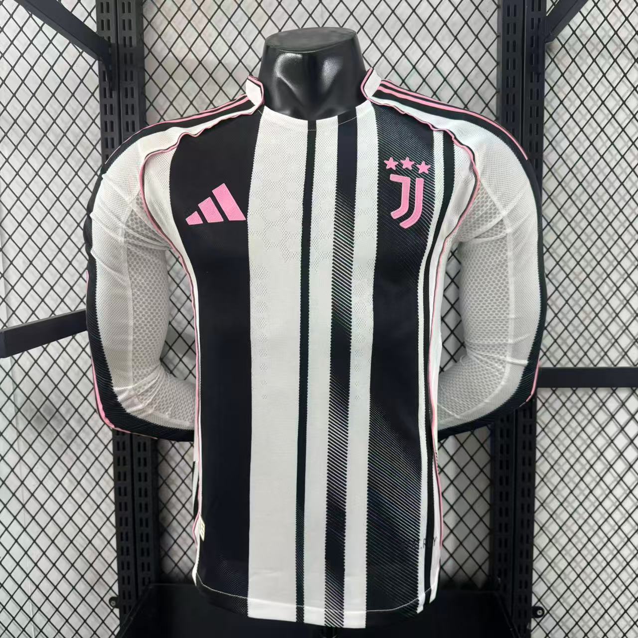Juventus FC 2025/26 Official Home Kit