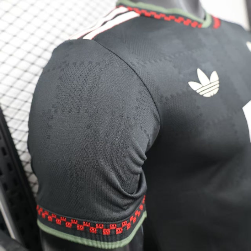 FC Bayern Munich 2025/26 Official Third Kit