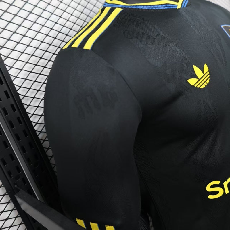 Manchester United 2025/26 Official Third Kit