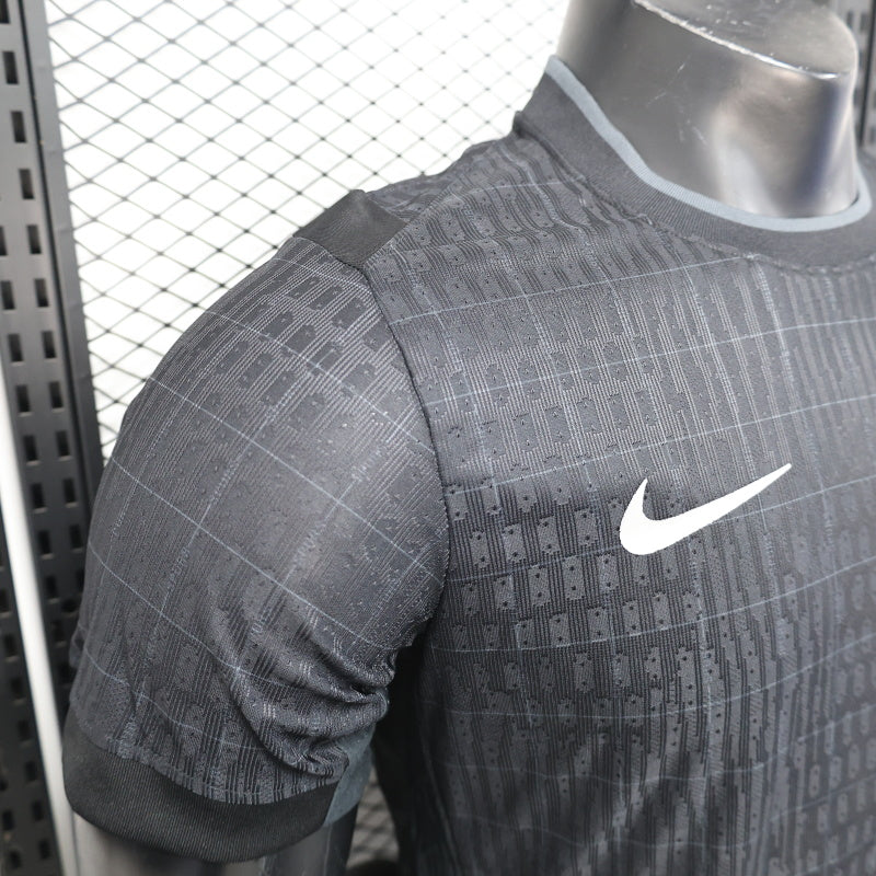 Tottenham Hotspurs 2025/26 Official Away Kit