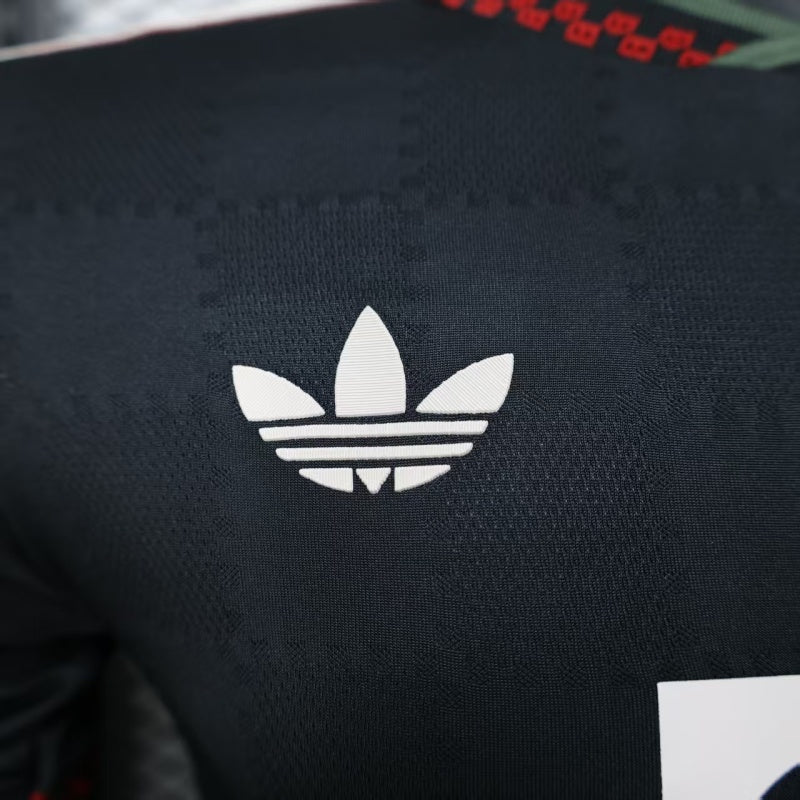 FC Bayern Munich 2025/26 Official Third Kit