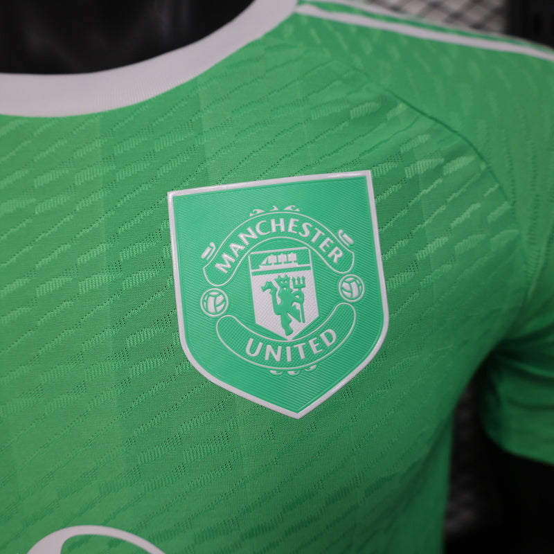 Manchester United 2025/26 Official Goalkeeper Third Kit
