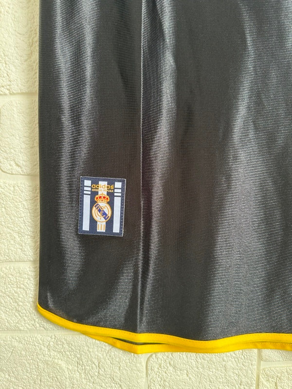 Real Madrid 1999/00 Retro Away Kit