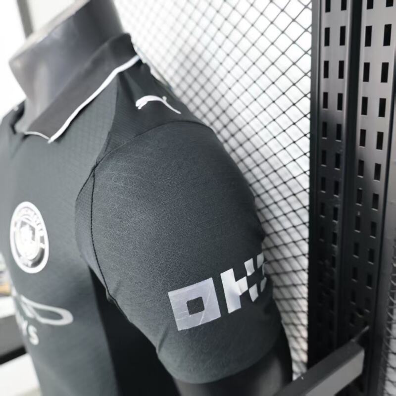 Manchester City 2025/26 Official Away Kit