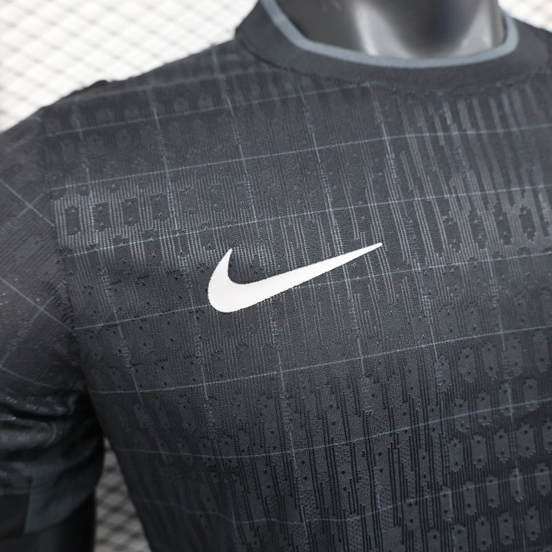 Tottenham Hotspurs 2025/26 Official Away Kit