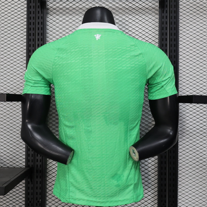 Manchester United 2025/26 Official Goalkeeper Third Kit