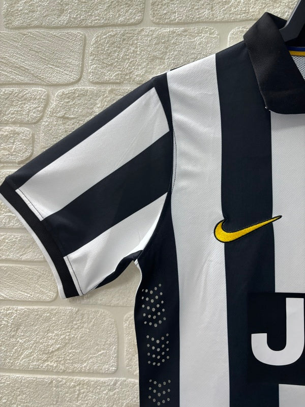 Juventus FC 2014/15 Retro Home Kit